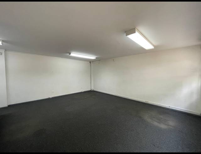 555M² WAREHOUSE TO LET IN RANDJESPARK
